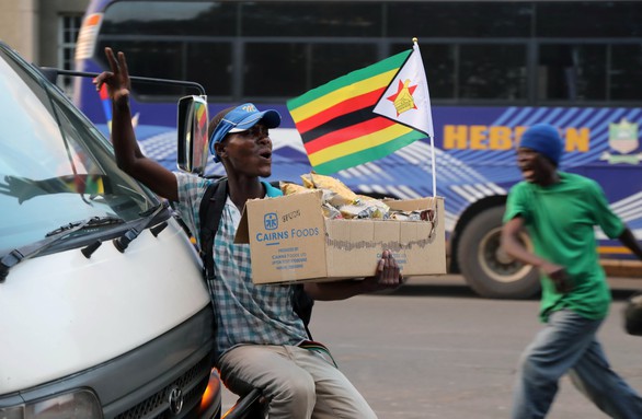 Zimbabwe vỡ òa trong niềm vui - Ảnh 1. Zimbabwe vỡ òa trong niềm vui - Ảnh 1.