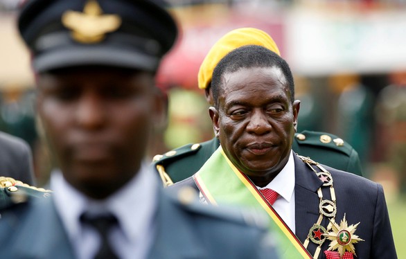 Thế giới qua ảnh: Chuyển giao quyền lực ở Zimbabwe, Đức nguy cơ bầu cử lại - Ảnh 3. Thế giới qua ảnh: Chuyển giao quyền lực ở Zimbabwe, Đức nguy cơ bầu cử lại - Ảnh 3.