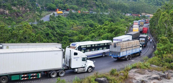 Ngày nay êm ả, thương vất vả ngày xưa - Ảnh 1. Ngày nay êm ả, thương vất vả ngày xưa - Ảnh 1.
