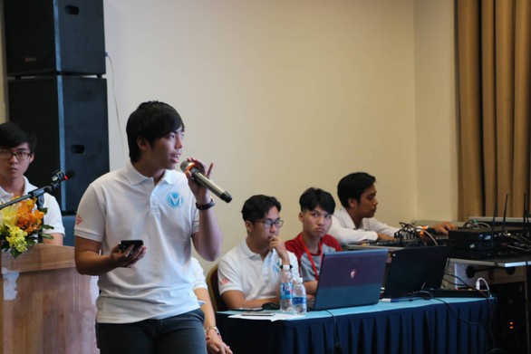 Ứng dụng thời trang của sinh viên cho người không biết mặc gì - Ảnh 2. Ứng dụng thời trang của sinh viên cho người không biết mặc gì - Ảnh 2.