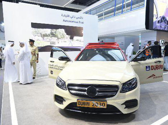 Dubai thử nghiệm dịch vụ taxi không người lái - Ảnh 1.
