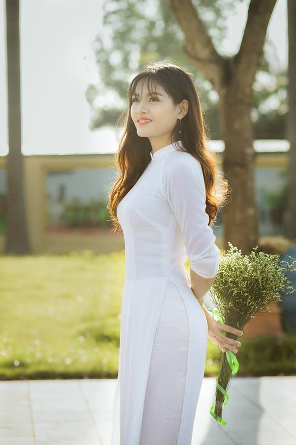 Hai bóng hồng thủ khoa kép đại học năm 2018 - Ảnh 6. Hai bóng hồng thủ khoa kép đại học năm 2018 - Ảnh 6.