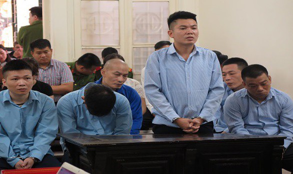 Long ma bắn chết lễ tân khách sạn lãnh án tử hình - Ảnh 1. Long ma bắn chết lễ tân khách sạn lãnh án tử hình - Ảnh 1.