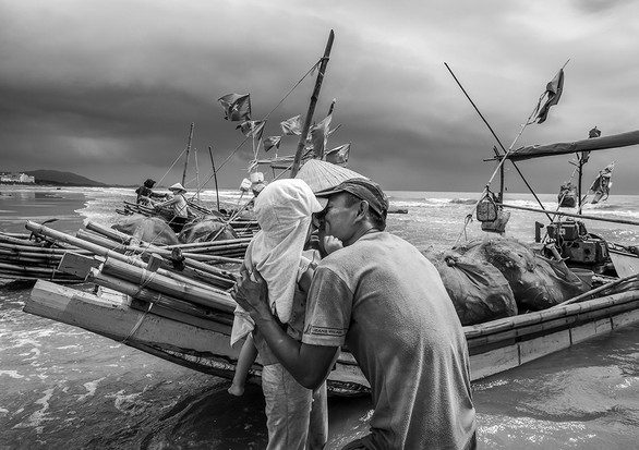 Thương biển qua từng bức ảnh - Ảnh 1. Thương biển qua từng bức ảnh - Ảnh 1.