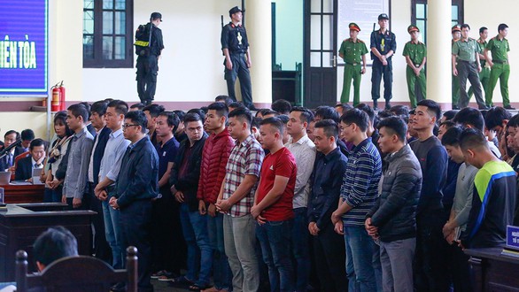 Tiền bẩn đường dây đánh bạc 10 ngàn tỉ đi đâu? - Ảnh 1. Tiền bẩn đường dây đánh bạc 10 ngàn tỉ đi đâu? - Ảnh 1.