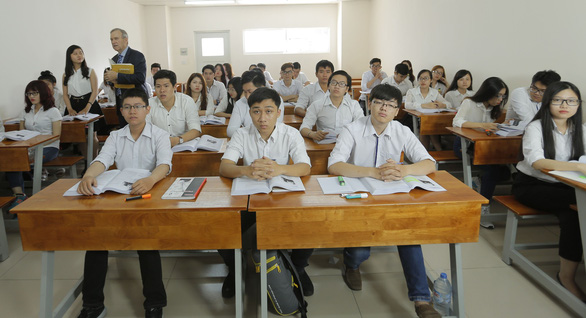 Chương trình tiếng Anh cao đẳng mới: nhà trường, sinh viên đều kêu khó - Ảnh 1. Chương trình tiếng Anh cao đẳng mới: nhà trường, sinh viên đều kêu khó - Ảnh 1.