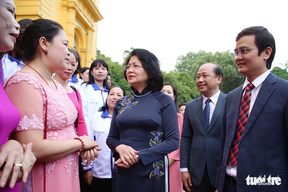 Phó chủ tịch nước tôn vinh giáo viên dạy trẻ khuyết tật - Ảnh 1. Phó chủ tịch nước tôn vinh giáo viên dạy trẻ khuyết tật - Ảnh 1.