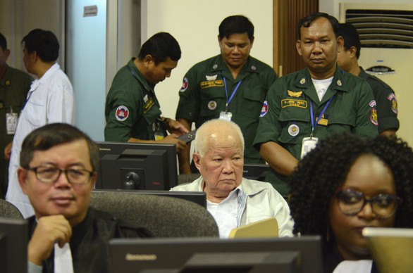 Lần đầu tiên các cựu thủ lĩnh Khmer Đỏ bị tuyên án diệt chủng - Ảnh 1. Lần đầu tiên các cựu thủ lĩnh Khmer Đỏ bị tuyên án diệt chủng - Ảnh 1.
