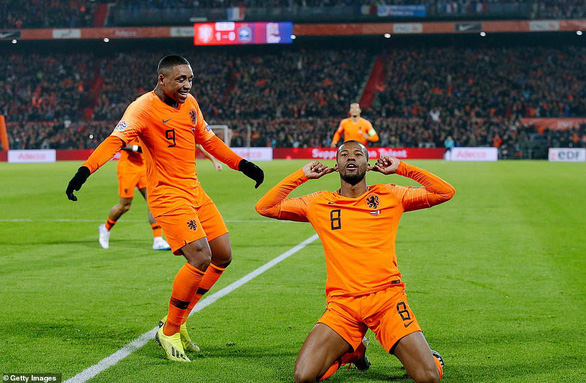 Hà Lan kết thúc chuỗi 15 trận bất bại của Pháp - Ảnh 2.