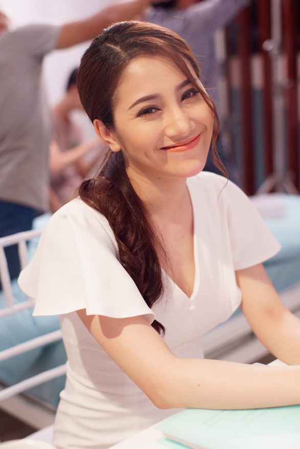 Sau Đắp mộ cuộc tình Tố My hát Kẻ thứ ba của Vũ Thanh - Ảnh 3. Sau Đắp mộ cuộc tình Tố My hát Kẻ thứ ba của Vũ Thanh - Ảnh 3.