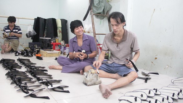 Người phục dựng những cuộc đời lầm lỡ - Ảnh 1. Người phục dựng những cuộc đời lầm lỡ - Ảnh 1.