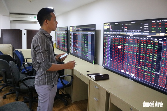 Cổ phiếu Vingroup tăng suốt tuần trước ngày VinFast ra mắt tại TP.HCM - Ảnh 1. Cổ phiếu Vingroup tăng suốt tuần trước ngày VinFast ra mắt tại TP.HCM - Ảnh 1.