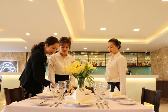 Cơ hội nhận 3 bằng Đại học khi học ngành Quản trị Nhà hàng & Khách sạn tại HIU - Ảnh 3. Cơ hội nhận 3 bằng Đại học khi học ngành Quản trị Nhà hàng & Khách sạn tại HIU - Ảnh 3.