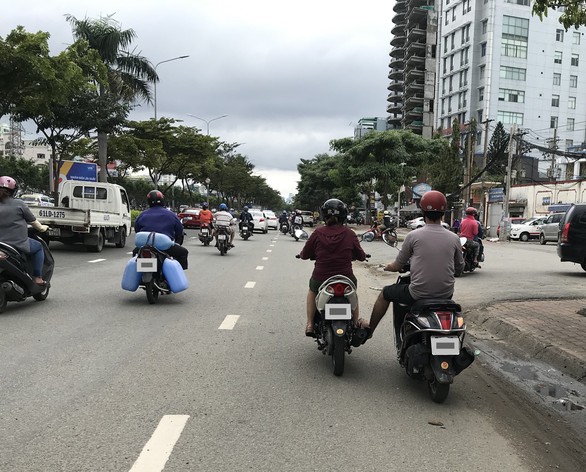 Tốn cả trăm triệu sửa ôtô ngập nước - Ảnh 5. Tốn cả trăm triệu sửa ôtô ngập nước - Ảnh 5.