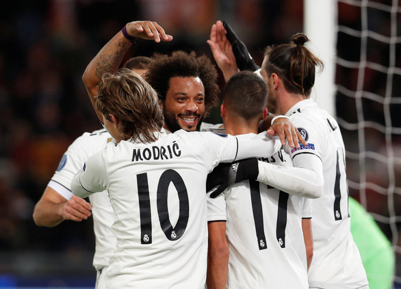 Real Madrid giành vé đi tiếp với ngôi đầu bảng - Ảnh 1.