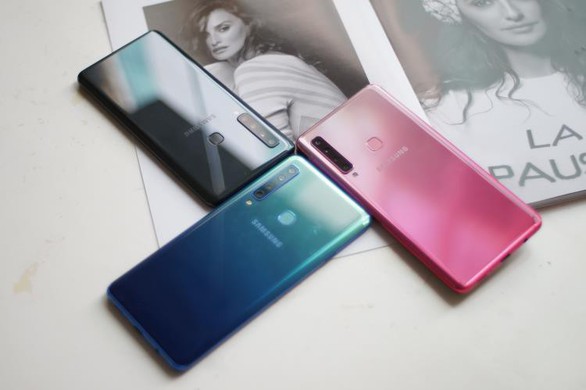 Khám phá tân binh dòng Galaxy A: 4 camera, thiết kế đẹp, hiệu năng mạnh mẽ - Ảnh 4. Khám phá tân binh dòng Galaxy A: 4 camera, thiết kế đẹp, hiệu năng mạnh mẽ - Ảnh 4.