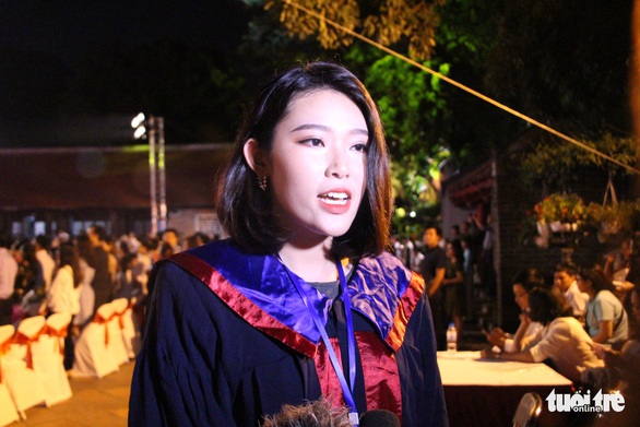 Thủ khoa tốt nghiệp: xin việc cũng rất khó khăn - Ảnh 1. Thủ khoa tốt nghiệp: xin việc cũng rất khó khăn - Ảnh 1.