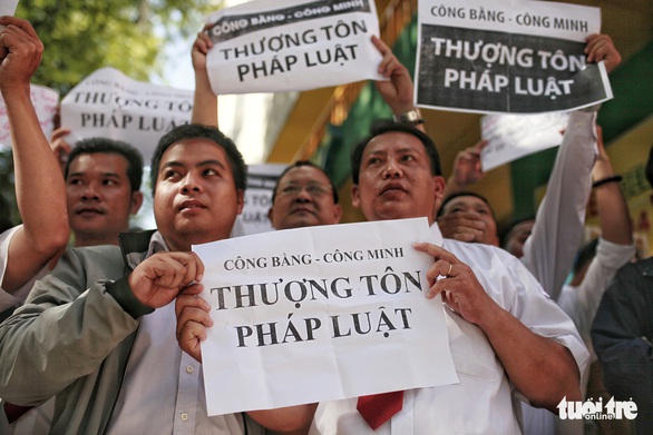 Ngừng tòa vì Grab đề nghị thêm thời gian thương thảo với Vinasun - Ảnh 4. Ngừng tòa vì Grab đề nghị thêm thời gian thương thảo với Vinasun - Ảnh 4.