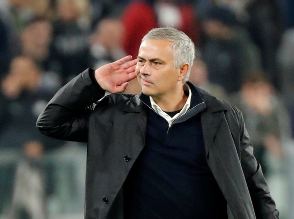 Cầu thủ Juventus điên tiết vì màn ăn mừng khiêu khích của HLV Mourinho - Ảnh 1. Cầu thủ Juventus điên tiết vì màn ăn mừng khiêu khích của HLV Mourinho - Ảnh 1.
