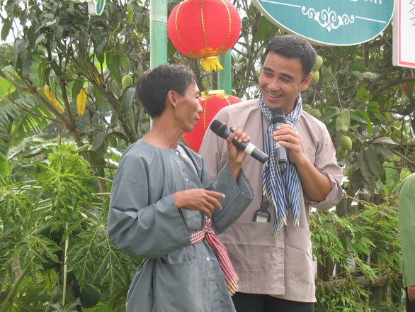 MC Quyền Linh: 20 năm buồn vui lẫn lộn với các chương trình từ thiện - Ảnh 1. MC Quyền Linh: 20 năm buồn vui lẫn lộn với các chương trình từ thiện - Ảnh 1.