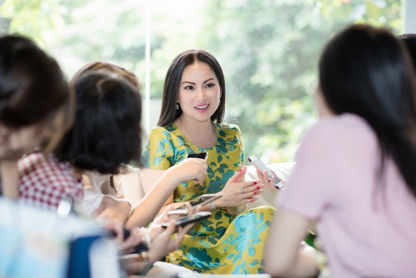 Trăn trở của nghệ sĩ Việt ở Mỹ qua sách của Hà Phương - Ảnh 4. Trăn trở của nghệ sĩ Việt ở Mỹ qua sách của Hà Phương - Ảnh 4.