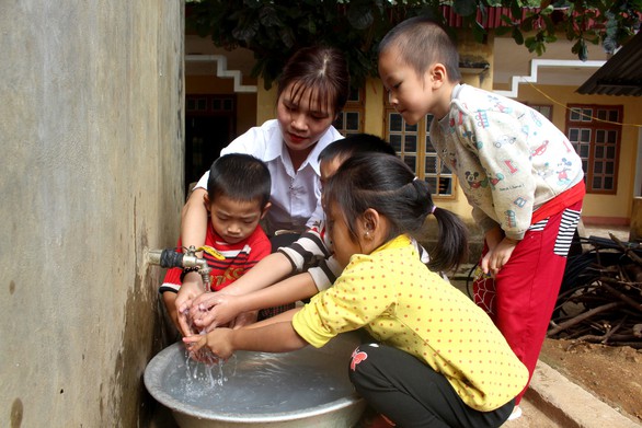 Sẻ chia nước sạch đến với học sinh Sơn La - Ảnh 5. Sẻ chia nước sạch đến với học sinh Sơn La - Ảnh 5.