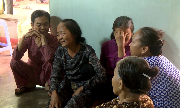 Tiếc thương dân quân trẻ thiệt mạng khi cứu cầu trong lũ ở Bình Định - Ảnh 2. Tiếc thương dân quân trẻ thiệt mạng khi cứu cầu trong lũ ở Bình Định - Ảnh 2.