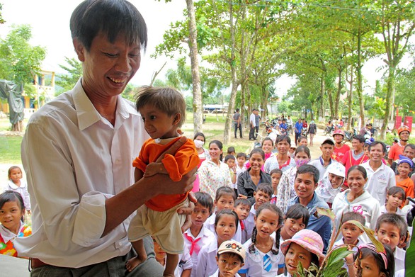 Không có ai tí hon trên đời - Ảnh 1. Không có ai tí hon trên đời - Ảnh 1.