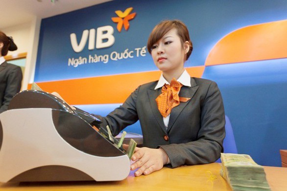 Thẻ tín dụng trở thành ‘con gà đẻ trứng vàng’ - Ảnh 2. Thẻ tín dụng trở thành ‘con gà đẻ trứng vàng’ - Ảnh 2.