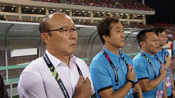 Truyền hình Hàn Quốc dừng chiếu phim để phát trận chung kết AFF Cup - Ảnh 1. Truyền hình Hàn Quốc dừng chiếu phim để phát trận chung kết AFF Cup - Ảnh 1.