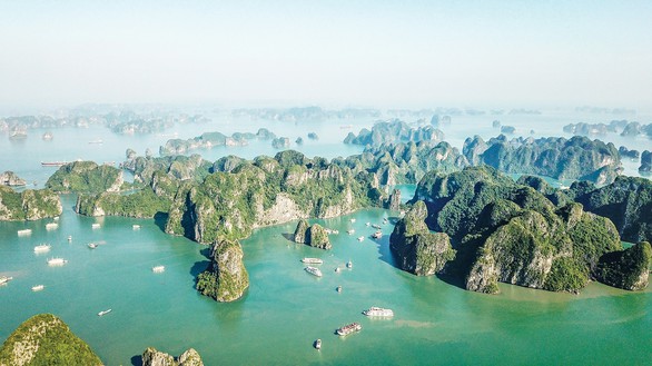 Tháo nút thắt, mở rộng không gian du lịch Quảng Ninh - Ảnh 1. Tháo nút thắt, mở rộng không gian du lịch Quảng Ninh - Ảnh 1.