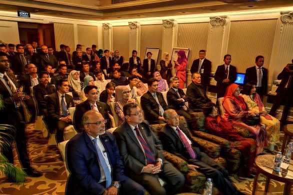 Thủ tướng Malaysia: Thần may mắn không đứng về phía đội tuyển Malaysia - Ảnh 1. Thủ tướng Malaysia: Thần may mắn không đứng về phía đội tuyển Malaysia - Ảnh 1.