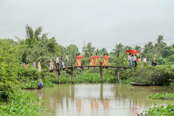 Ngọc Trinh làm gái quê, Diệu Nhi lại gái ế trong Vu quy đại náo - Ảnh 5. Ngọc Trinh làm gái quê, Diệu Nhi lại gái ế trong Vu quy đại náo - Ảnh 5.