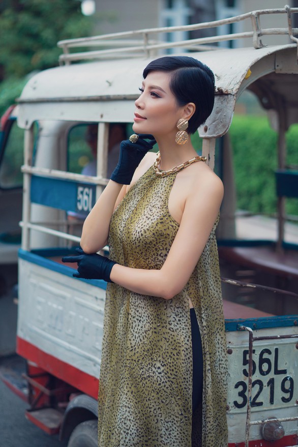 Hút hồn theo Màu mắt nhung của Võ Việt Chung - Ảnh 5. Hút hồn theo Màu mắt nhung của Võ Việt Chung - Ảnh 5.