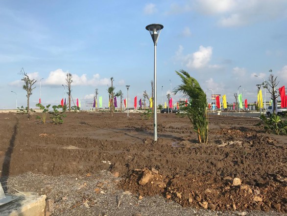 Hơn 1 tháng khánh thành, Bệnh viện Bạch Mai và Việt Đức mới vẫn đóng cửa - Ảnh 2. Hơn 1 tháng khánh thành, Bệnh viện Bạch Mai và Việt Đức mới vẫn đóng cửa - Ảnh 2.