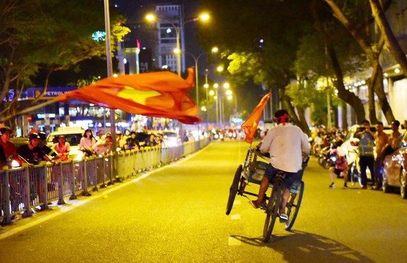 Chuẩn bị phương án chống bão sau trận bán kết AFF Cup 2018 - Ảnh 1. Chuẩn bị phương án chống bão sau trận bán kết AFF Cup 2018 - Ảnh 1.
