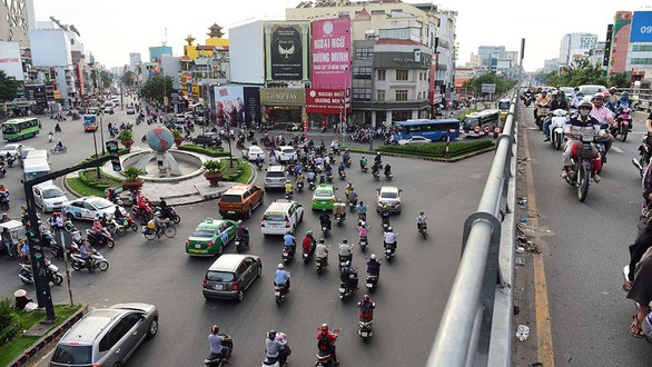 Khó giải bài toán giao thông vì khó... giải ngân - Ảnh 1. Khó giải bài toán giao thông vì khó... giải ngân - Ảnh 1.
