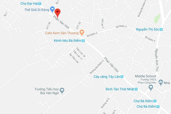 Ôtô va chạm nhiều xe máy, tài xế đóng cửa bỏ đi - Ảnh 3. Ôtô va chạm nhiều xe máy, tài xế đóng cửa bỏ đi - Ảnh 3.