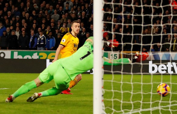 Thua ngược Wolverhampton, Chelsea rơi xuống thứ 4 - Ảnh 3. Thua ngược Wolverhampton, Chelsea rơi xuống thứ 4 - Ảnh 3.