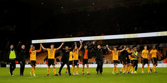 Thua ngược Wolverhampton, Chelsea rơi xuống thứ 4 - Ảnh 1. Thua ngược Wolverhampton, Chelsea rơi xuống thứ 4 - Ảnh 1.