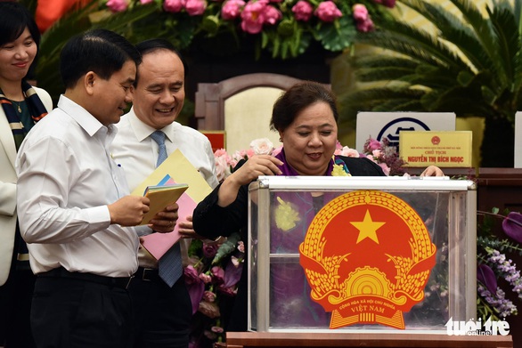 Bà Nguyễn Thị Bích Ngọc dẫn đầu số phiếu tín nhiệm cao của HĐND Hà Nội - Ảnh 1. Bà Nguyễn Thị Bích Ngọc dẫn đầu số phiếu tín nhiệm cao của HĐND Hà Nội - Ảnh 1.