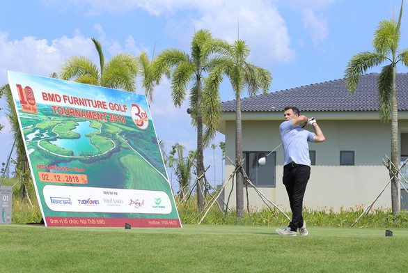 129 golfer tham dự giải Golf BMD Furniture 2018 lần 3 - Ảnh 4. 129 golfer tham dự giải Golf BMD Furniture 2018 lần 3 - Ảnh 4.