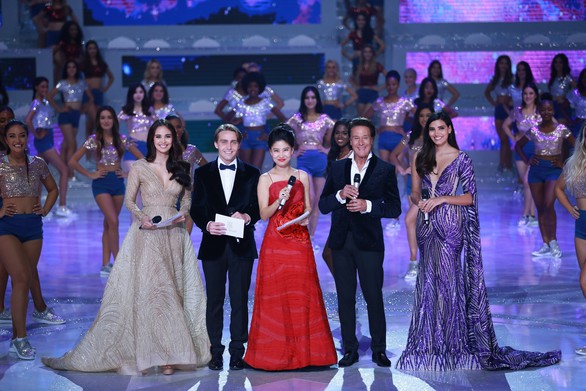 Hoa hậu Việt Nam Trần Tiểu Vy trượt Top 12 Miss World 2018 - Ảnh 1. Hoa hậu Việt Nam Trần Tiểu Vy trượt Top 12 Miss World 2018 - Ảnh 1.