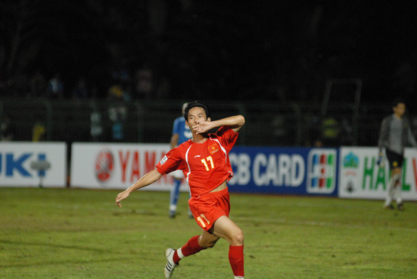 Bốn cuộc đối đầu kinh điển giữa Việt Nam và Malaysia ở AFF Cup - Ảnh 2. Bốn cuộc đối đầu kinh điển giữa Việt Nam và Malaysia ở AFF Cup - Ảnh 2.