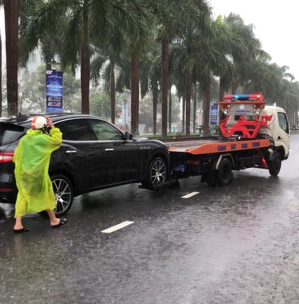 Mưa lớn kéo dài, Đà Nẵng tốc lực đào kênh thoát nước - Ảnh 2. Mưa lớn kéo dài, Đà Nẵng tốc lực đào kênh thoát nước - Ảnh 2.