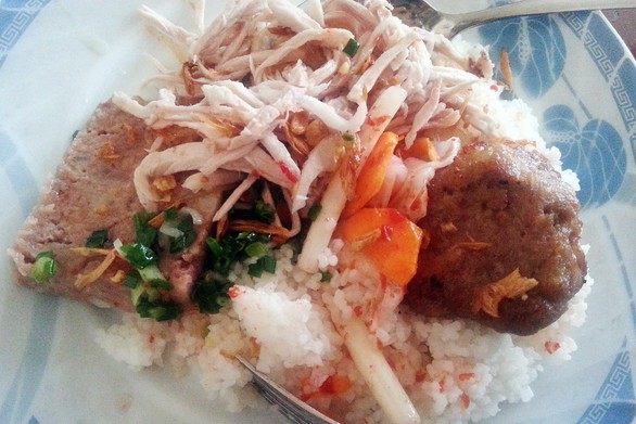 Mùi vị Sài Gòn trong cơm tấm - Ảnh 5. Mùi vị Sài Gòn trong cơm tấm - Ảnh 5.