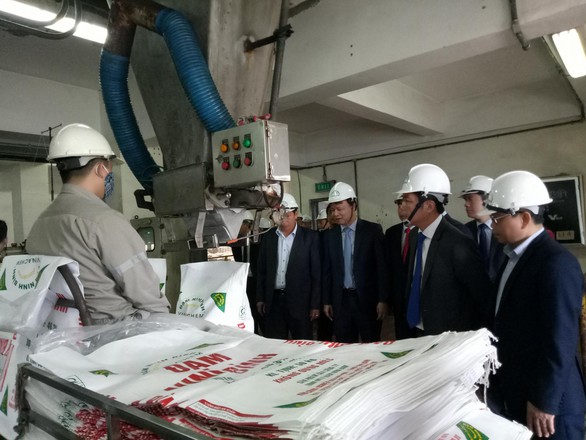 Nhà thầu Trung Quốc cù cưa, dự án nghìn tỉ không quyết toán được - Ảnh 2. Nhà thầu Trung Quốc cù cưa, dự án nghìn tỉ không quyết toán được - Ảnh 2.