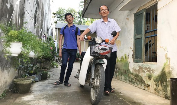 Cảm hứng sống từ chàng kỹ sư bại não - Ảnh 3. Cảm hứng sống từ chàng kỹ sư bại não - Ảnh 3.
