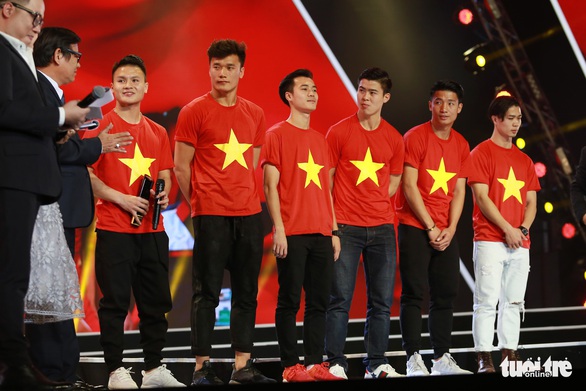 U23 Việt Nam bất ngờ nhận giải WeChoice 2017 - Ảnh 1. U23 Việt Nam bất ngờ nhận giải WeChoice 2017 - Ảnh 1.