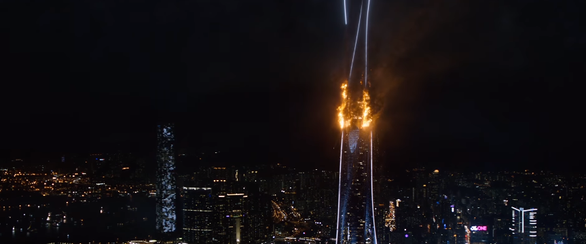 Thót tim với màn đu người trên không trong bom tấn Skyscraper - Ảnh 5. Thót tim với màn đu người trên không trong bom tấn Skyscraper - Ảnh 5.